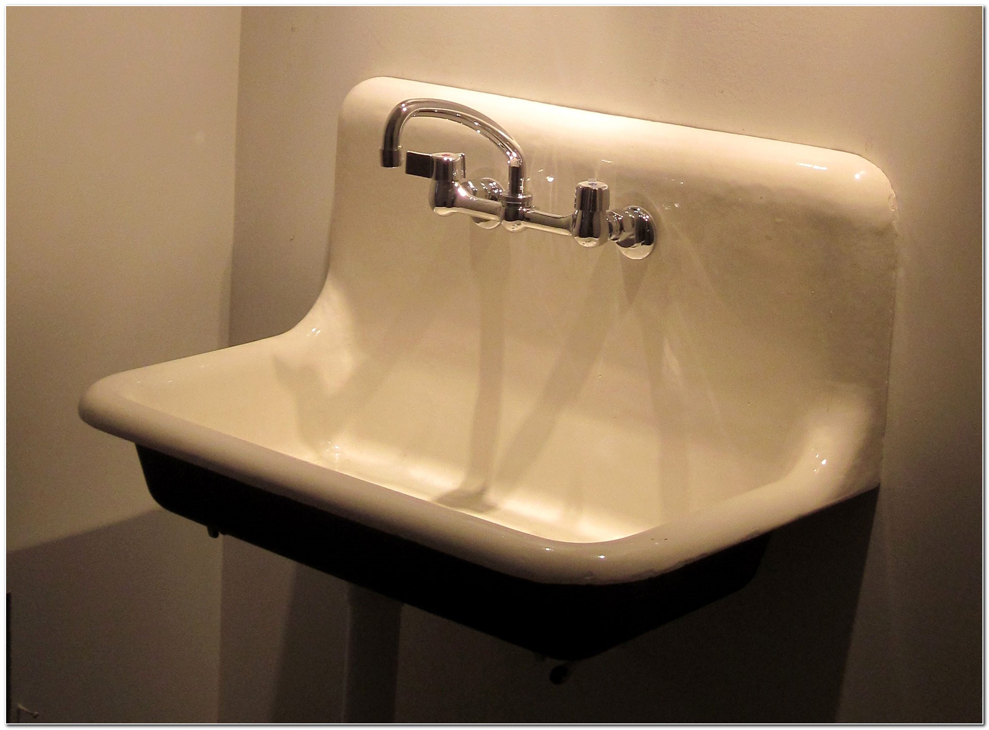 American Standard Cast Iron Laundry Sink Sink And Faucet
